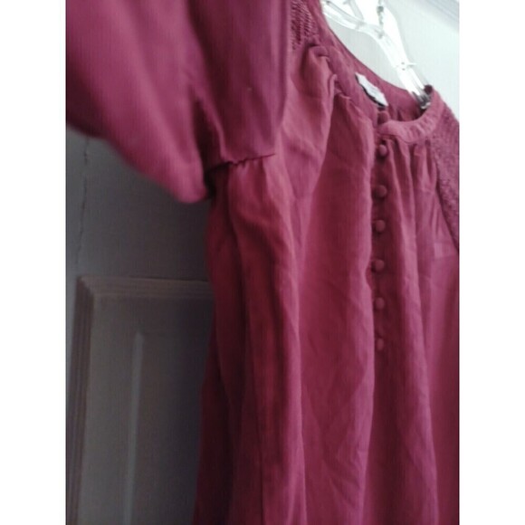 Crown & Ivy boho burgundy peasant blouse M smocking detail sleeves pullover - Picture 5 of 12